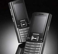 Samsung выпустил еще один телефон для двух SIM-карт (фото)